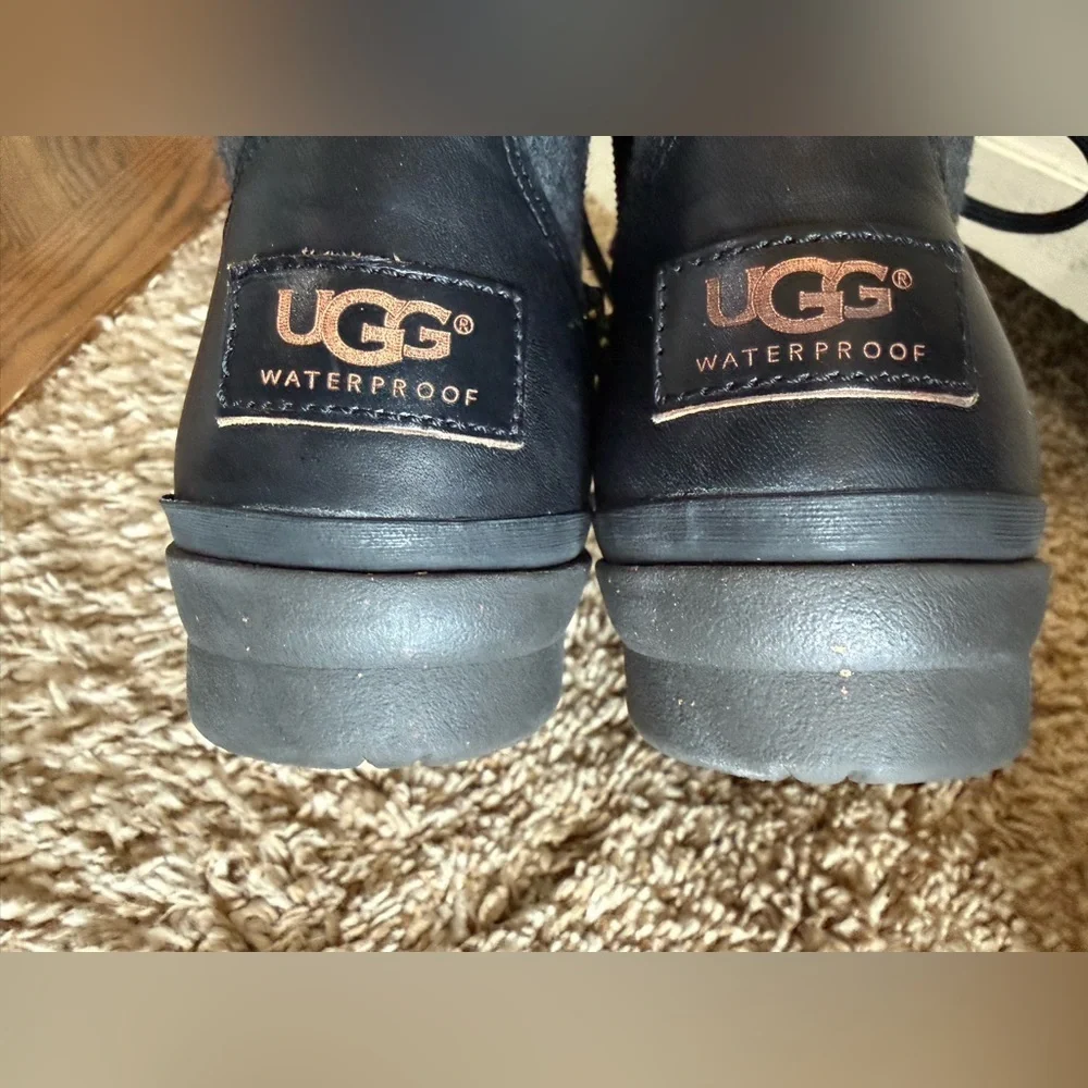 UGG 🖤 kesey
